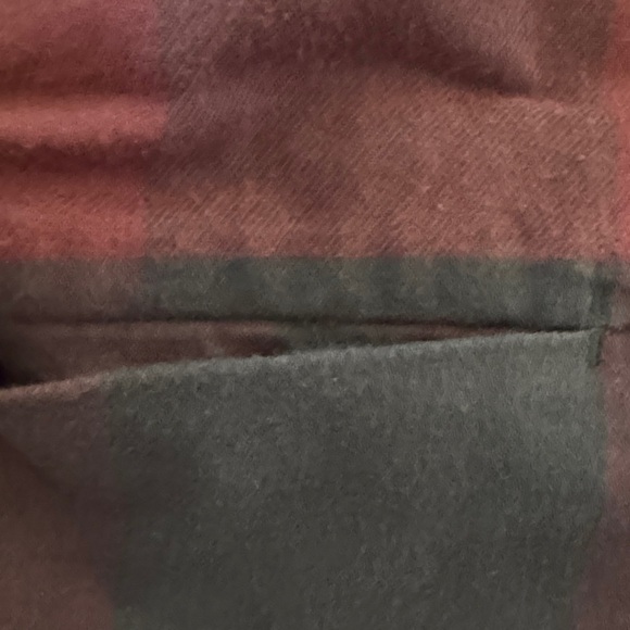 Lululemon Athletica Cotton Shirt in Dark Red and Blue - Picture 5 of 5